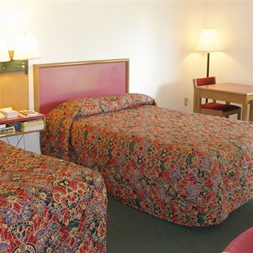 Knights Inn Center Valley Chambre photo
