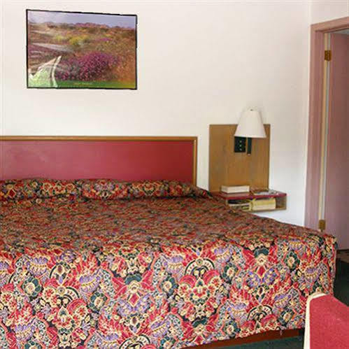 Knights Inn Center Valley Extérieur photo
